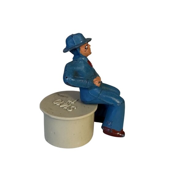 Vtg Manoil Lead Figure Seated Business Man in Suit and Tie 2.50" Tall 1950s GC - Picture 4 of 7